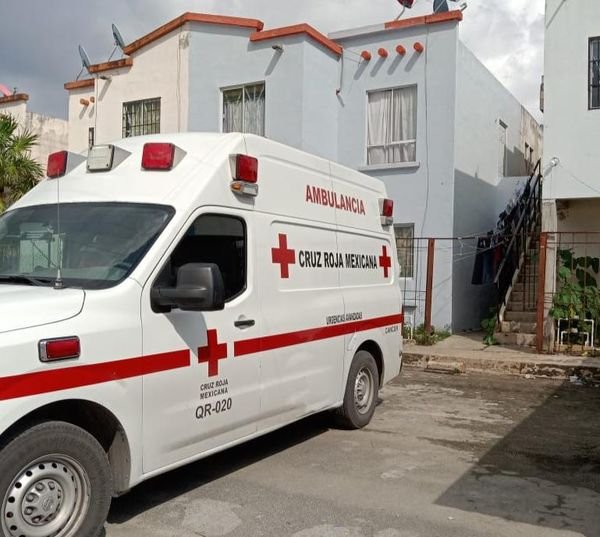 Matan a balazos a un hombre en su casa en el fraccionamiento Villas Otoch  Paraíso en #Cancún - Punto de Quiebre